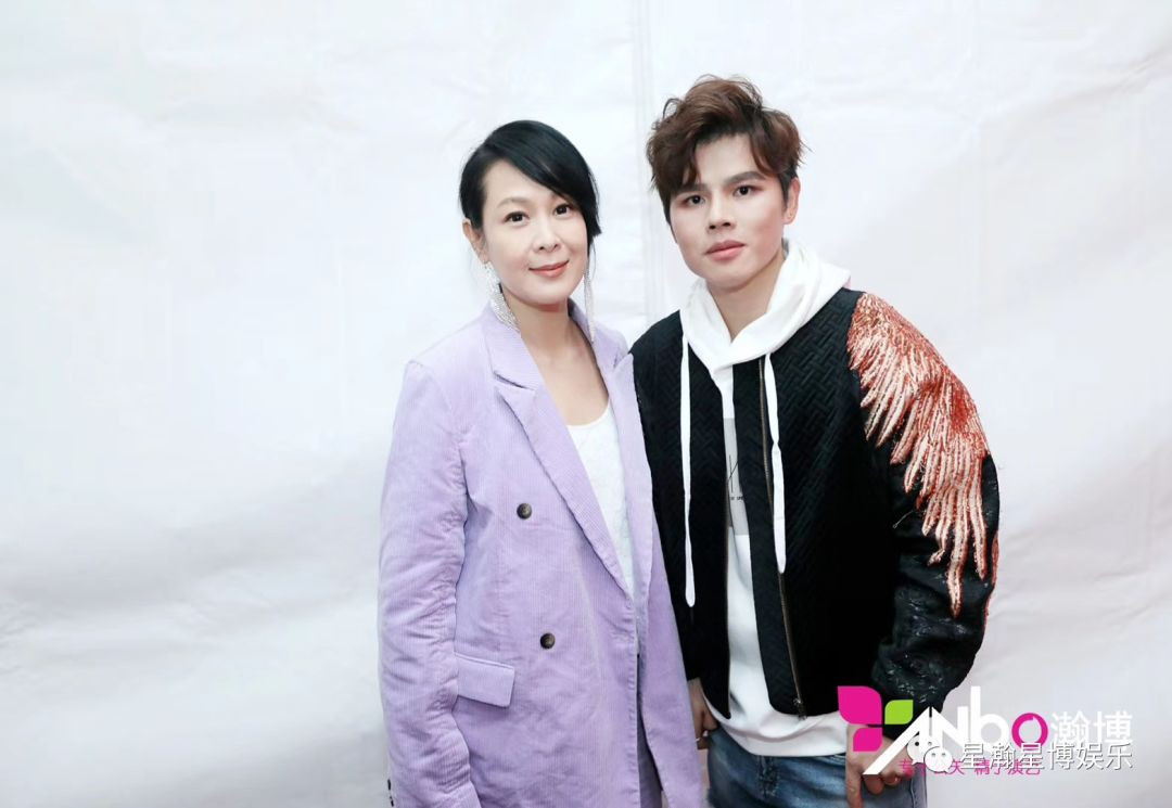 助力金堂紅星美凱龍開盤，天后劉若英親臨現場深情演唱