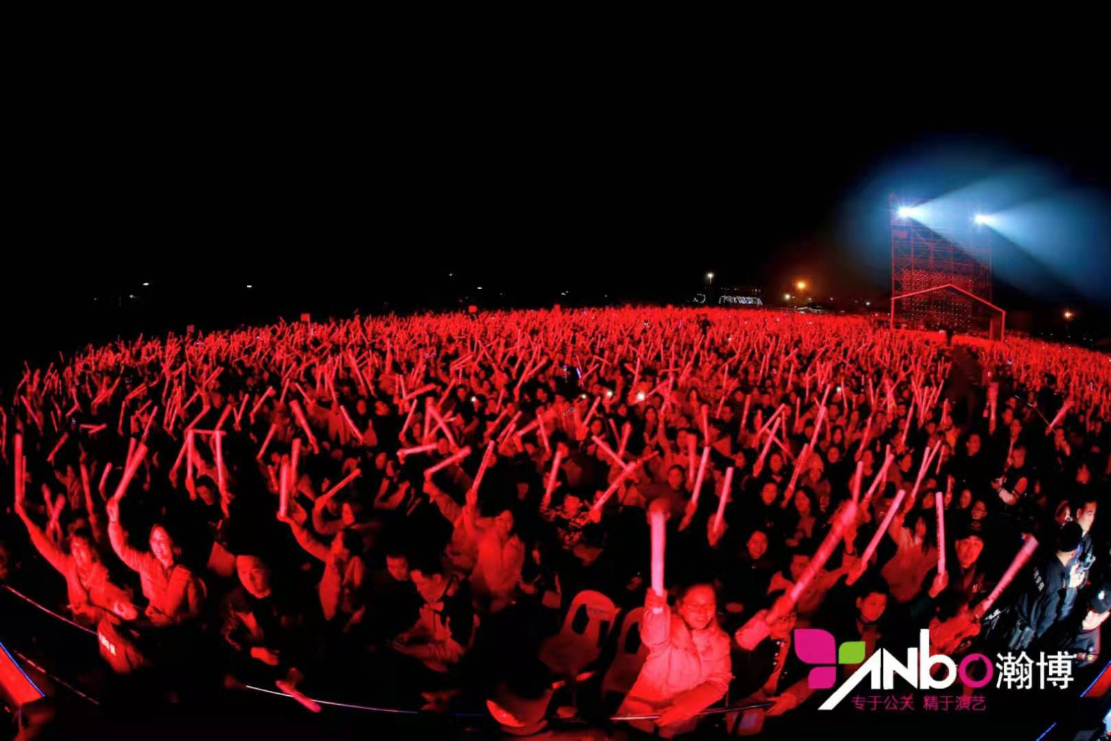 助力金堂紅星美凱龍開盤，天后劉若英親臨現場深情演唱