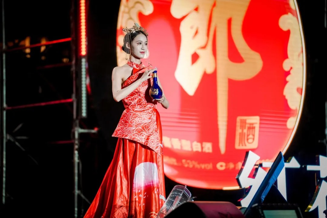 音樂盛宴,綿陽不眠夜!張靚穎領(lǐng)銜眾星,2.5萬+觀眾共襄盛舉!