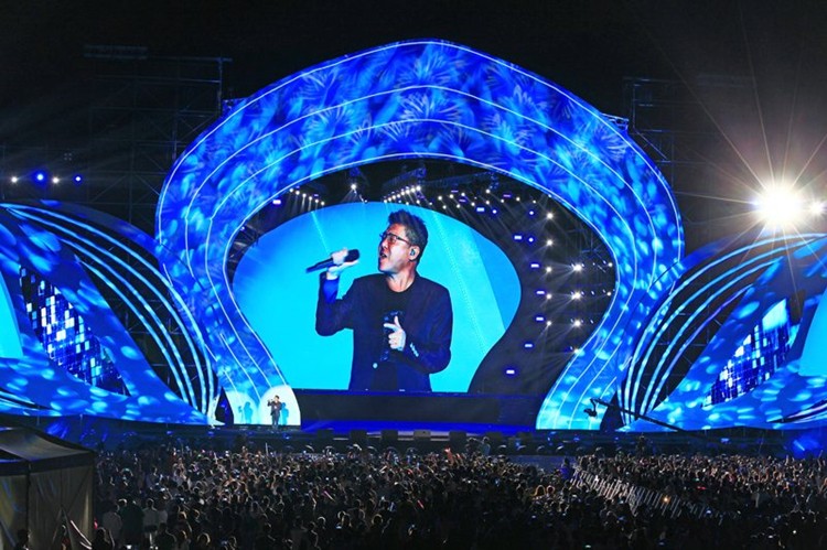 演唱會(huì)策劃-姜育恒在峨眉山佛山花海音樂節(jié)演唱 演唱會(huì)策劃-姜育恒在峨眉山佛山花海音樂節(jié)演唱