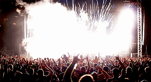 音樂節(jié)策劃案例:中國美酒音樂季觀眾現(xiàn)場群High 音樂節(jié)策劃案例:中國美酒音樂季觀眾現(xiàn)場群High